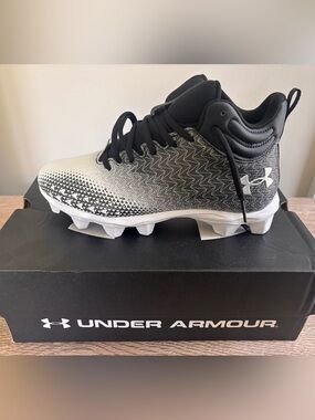 Under Armour Black & White Kids Football Cleats - Lightweight Grip